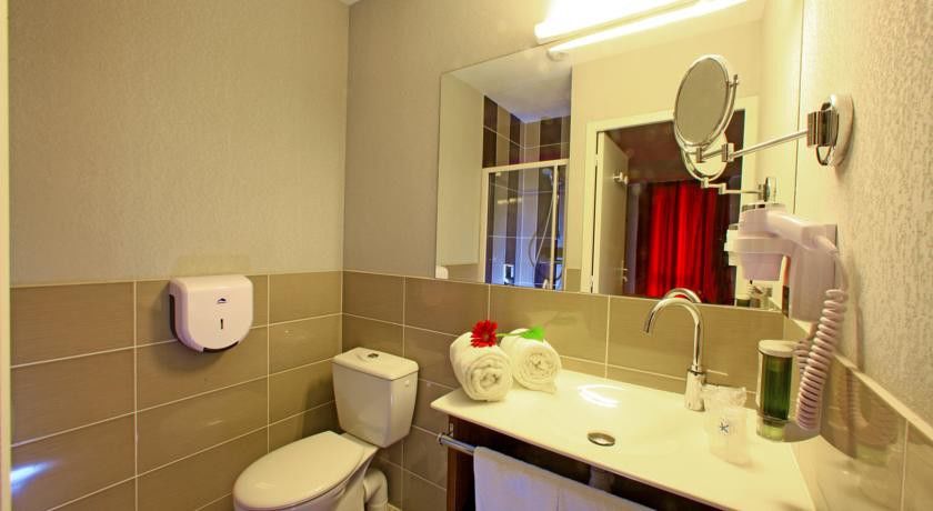 The Originals City, Hotel Albizia, Сарла-ла-Канеда Екстер'єр фото