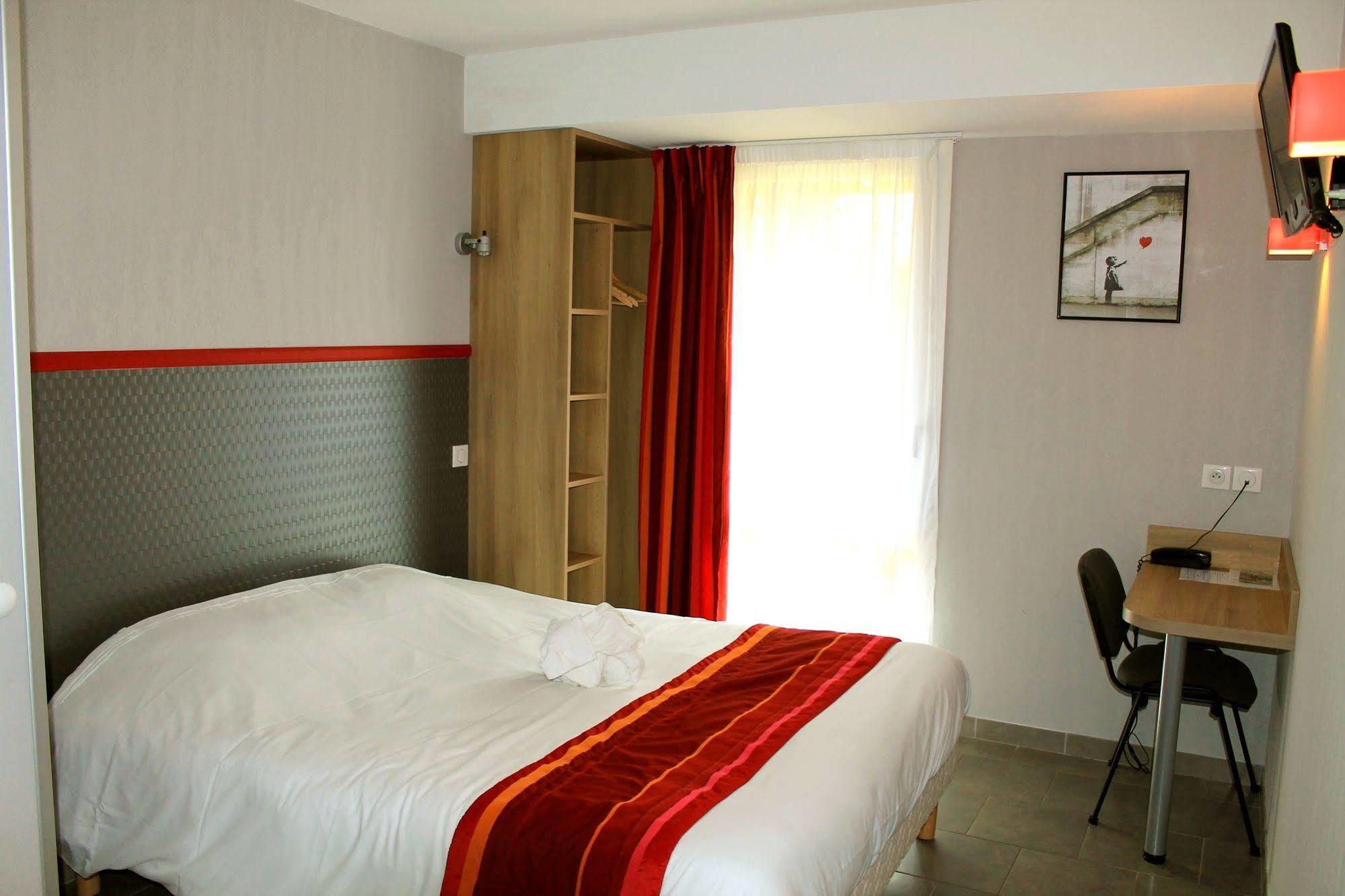 The Originals City, Hotel Albizia, Сарла-ла-Канеда Екстер'єр фото
