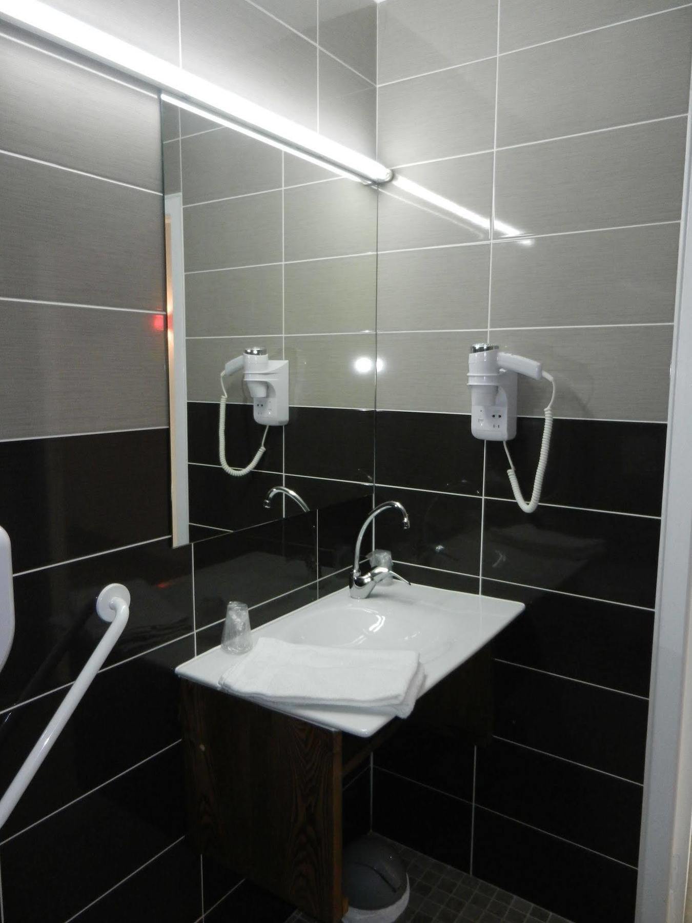 The Originals City, Hotel Albizia, Сарла-ла-Канеда Екстер'єр фото